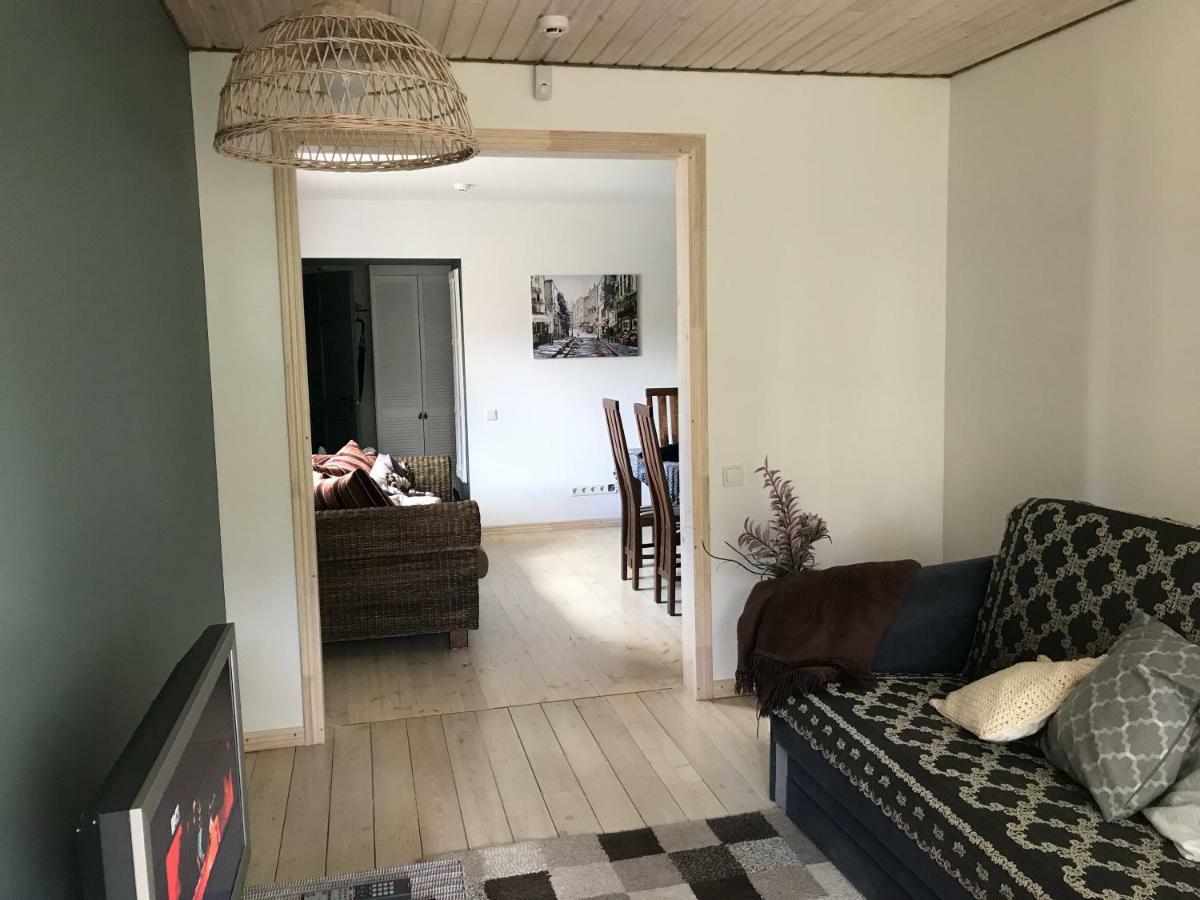 Apartment Near By Sea Jurmala Bagian luar foto