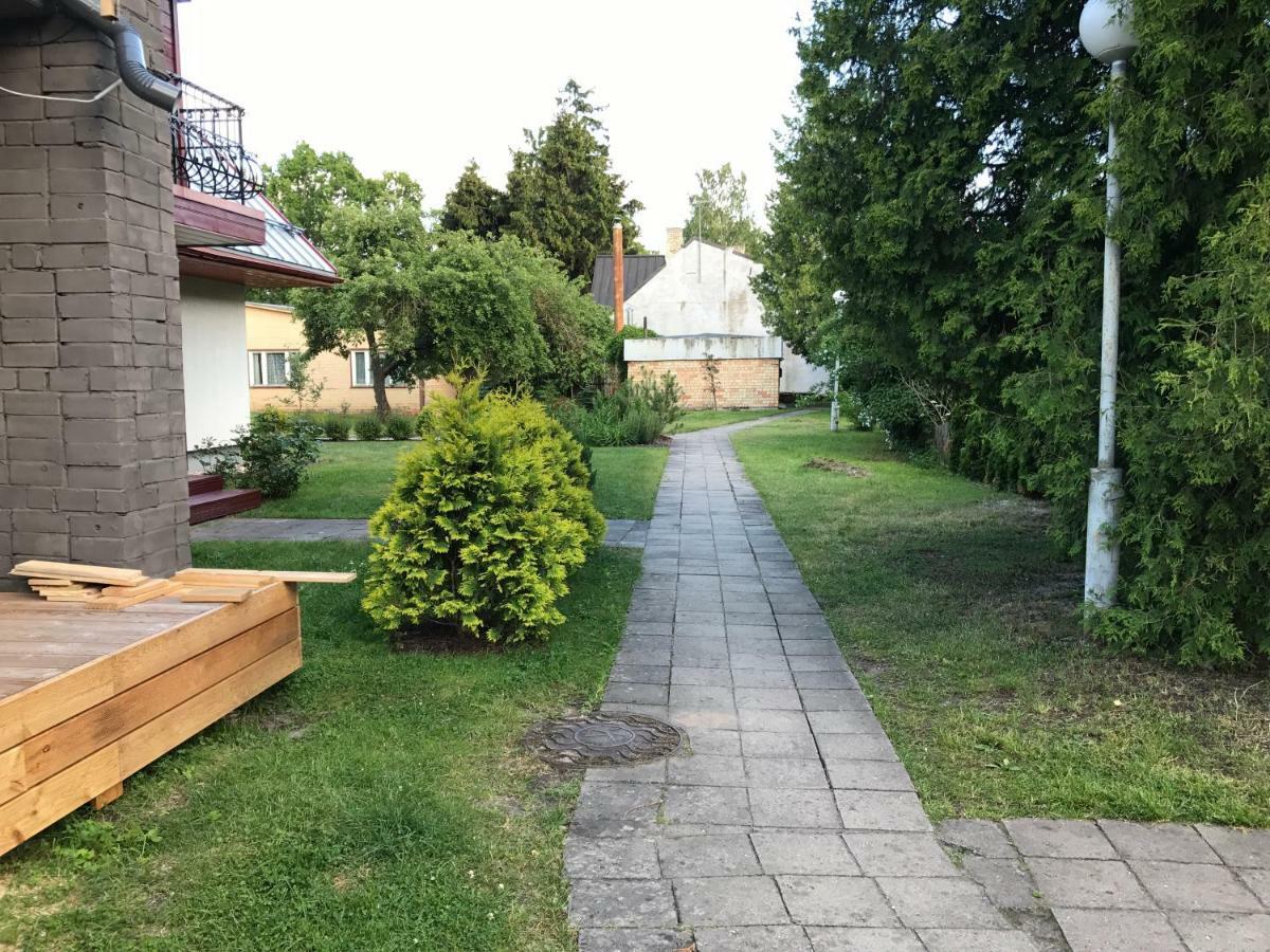 Apartment Near By Sea Jurmala Bagian luar foto