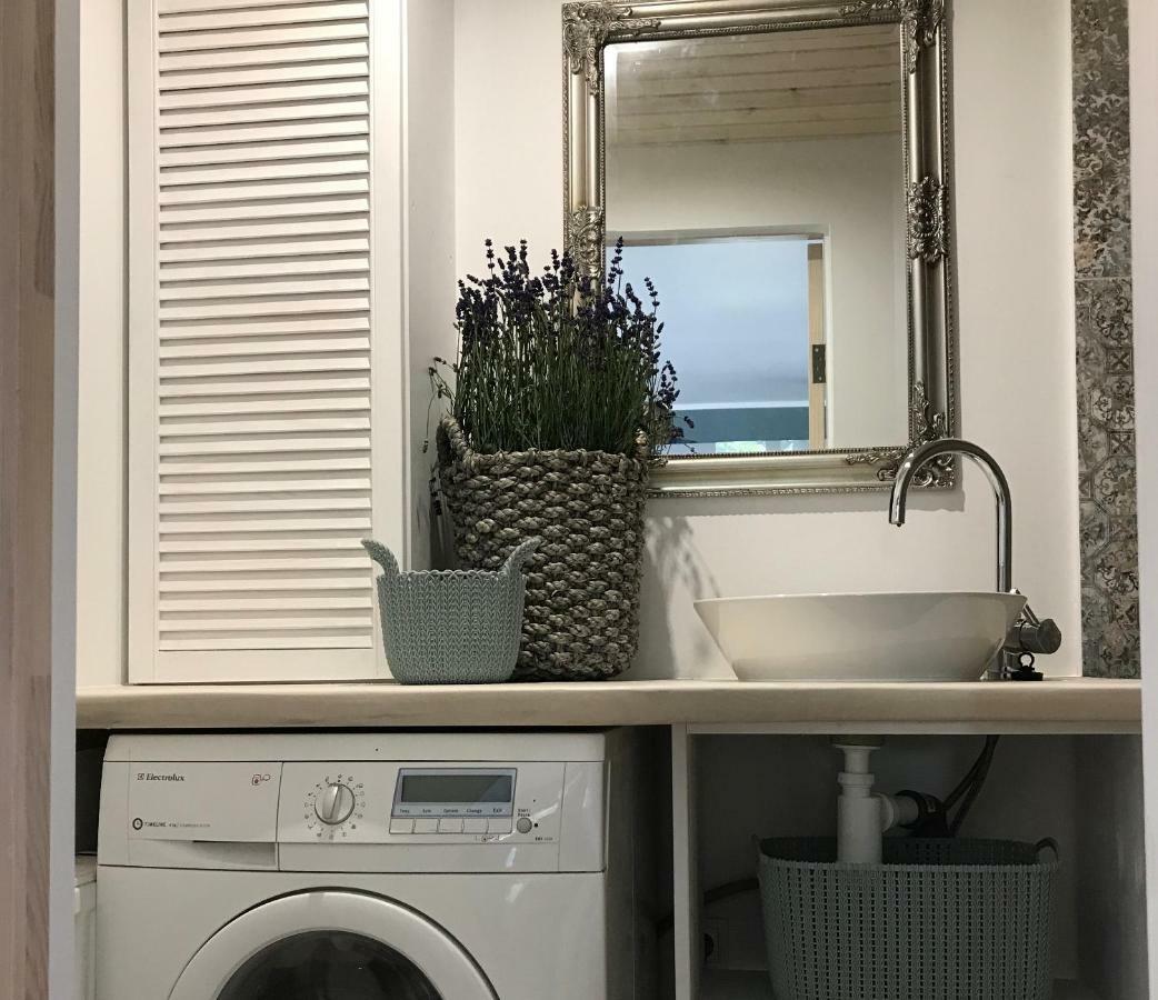 Apartment Near By Sea Jurmala Bagian luar foto